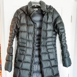 Women’s NorthFace long puffer coat